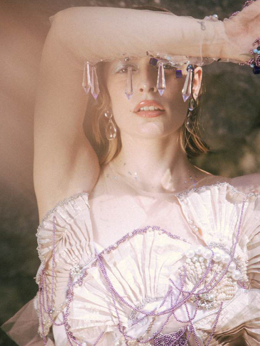 Kreacja haute couture z kolekcji Nowa Fala